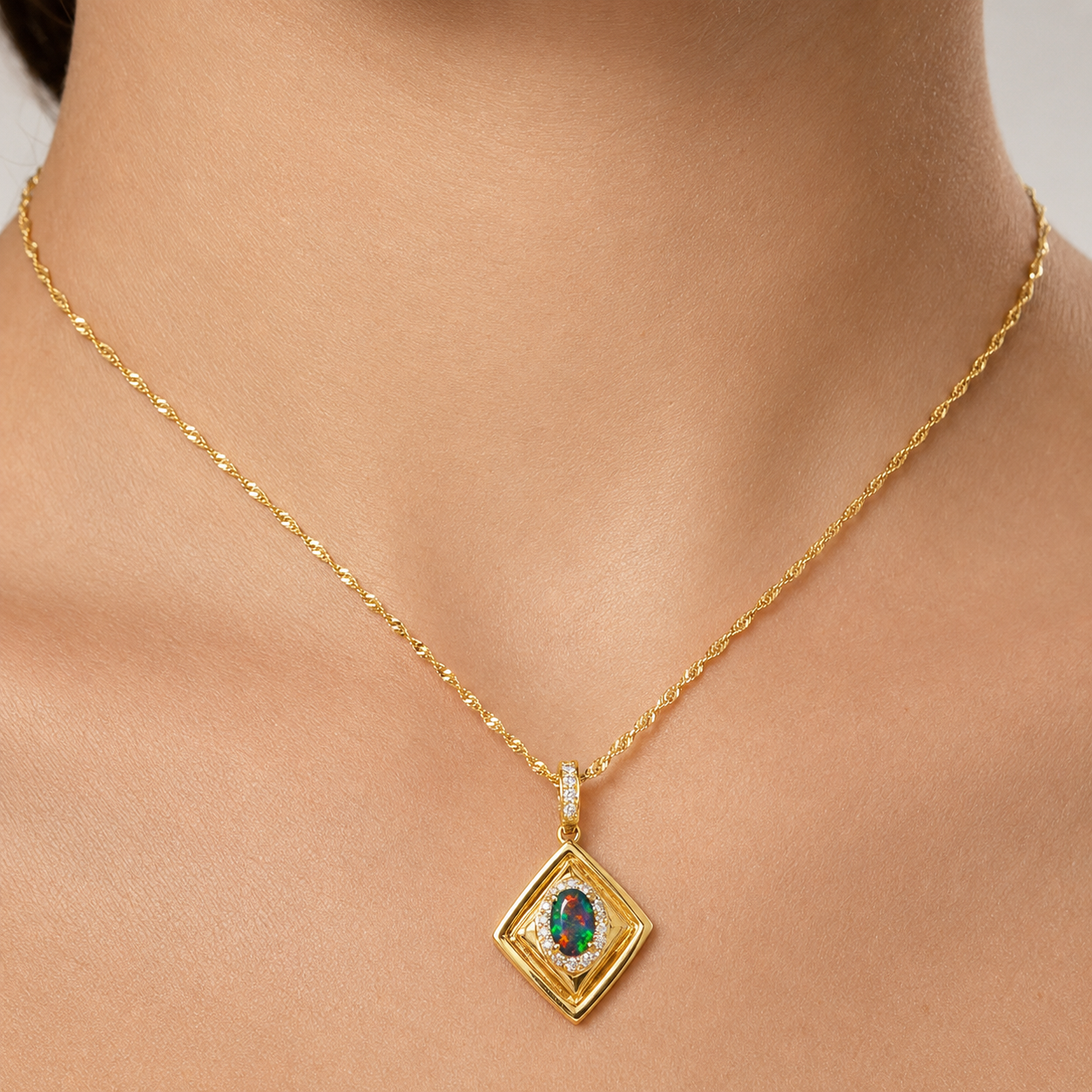 Rauten-Anhänger mit äthiopischem Opal - Image 3